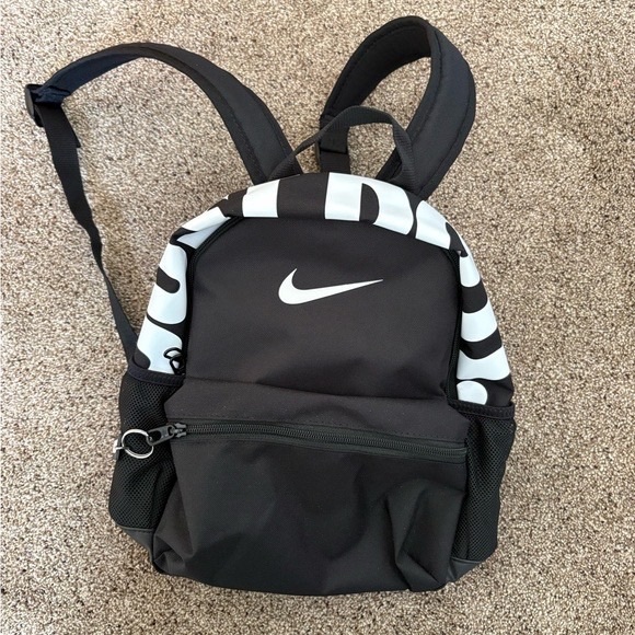 Nike Other - Nike Black and White Striped Men's Backpack